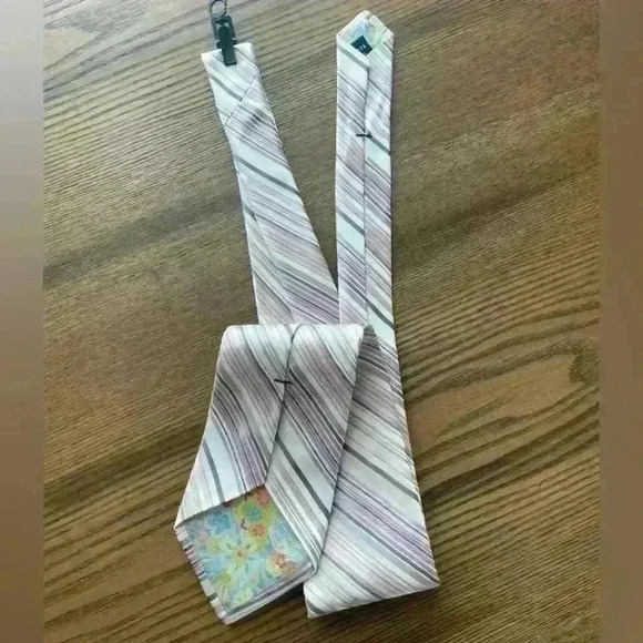 Gently Used Ted Baker London Mens Tie Pink striped - Picture 4 of 7